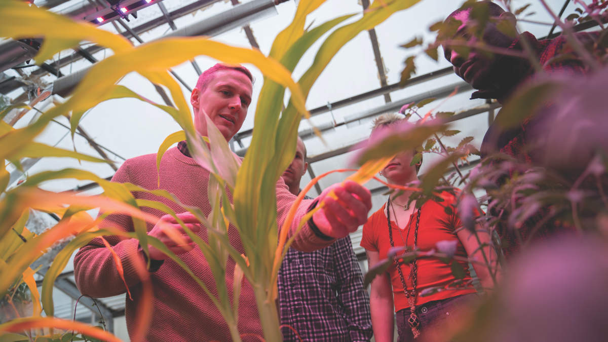 Construction workers, for instance, can build a better house in less time using modern power tools suited for specialized tasks. The same is true with scientists. This is why, in January 2024, Penn State University’s One Heath Microbiome Center and QIAGEN announced a first-in-kind university-industry collaboration.