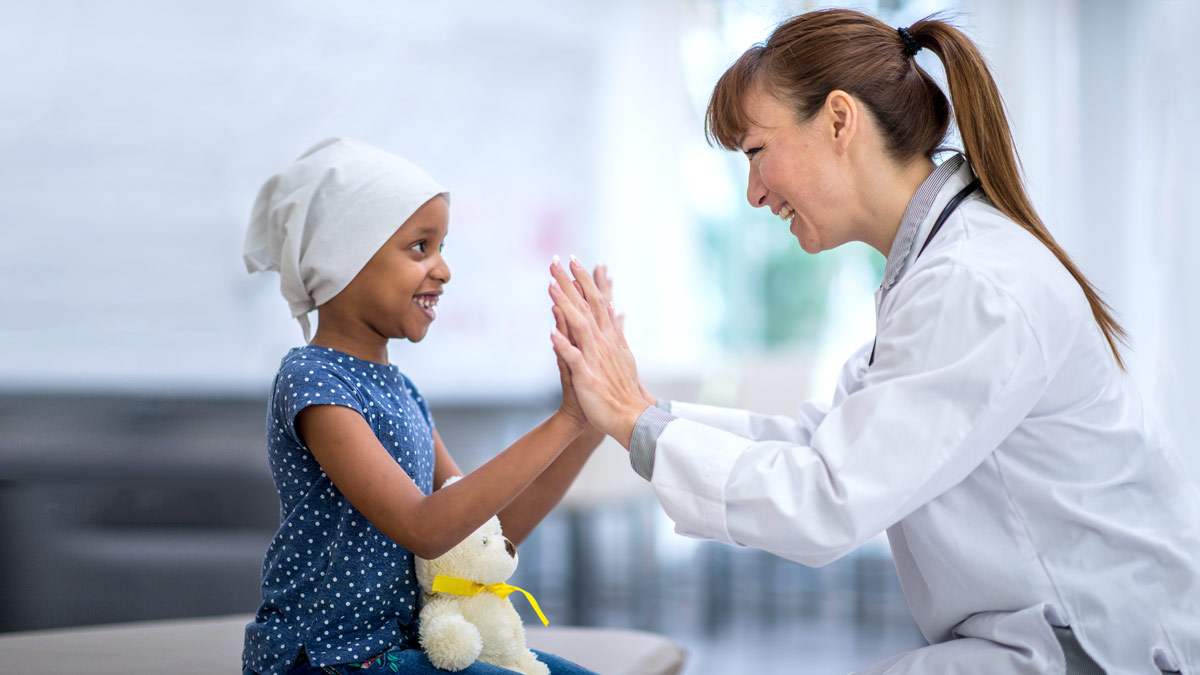 Oncology, Patient, Child, Doctor, Cancer care, Treatment, MDX, Doctor making child laugh