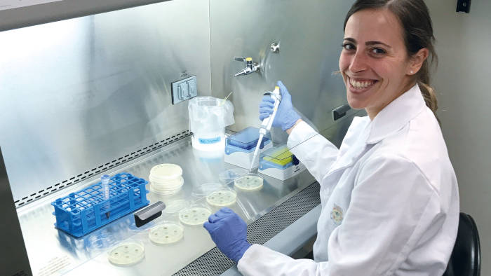 Isabelle Laforest-Lapointe Lab