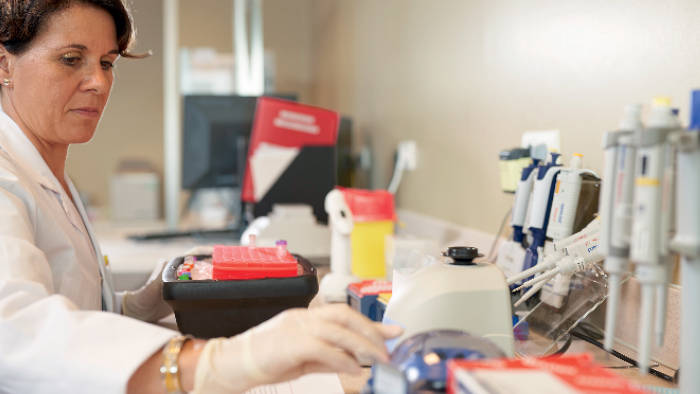 Dr. Fabienne Desmots-Loyer